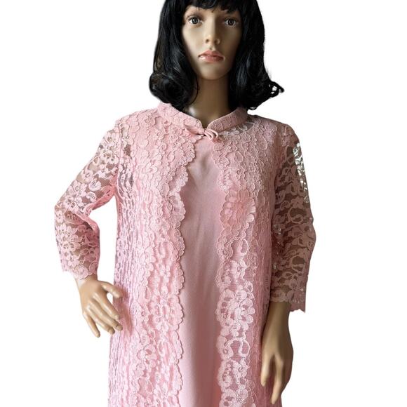 50-60's Vintage Pink dress with matching Lace coat Ladies dress size medium - Picture 3 of 17